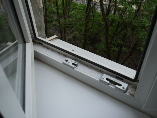 Cost of Crank Window Repair in Boca Raton