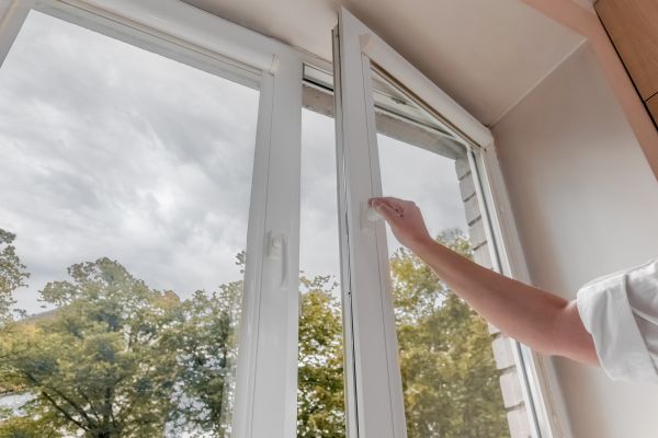 Cost of Vinyl Window Repair in Boca Raton
