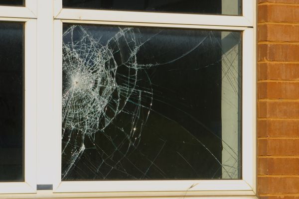 Cost of Window Crack Repair in Boca Raton